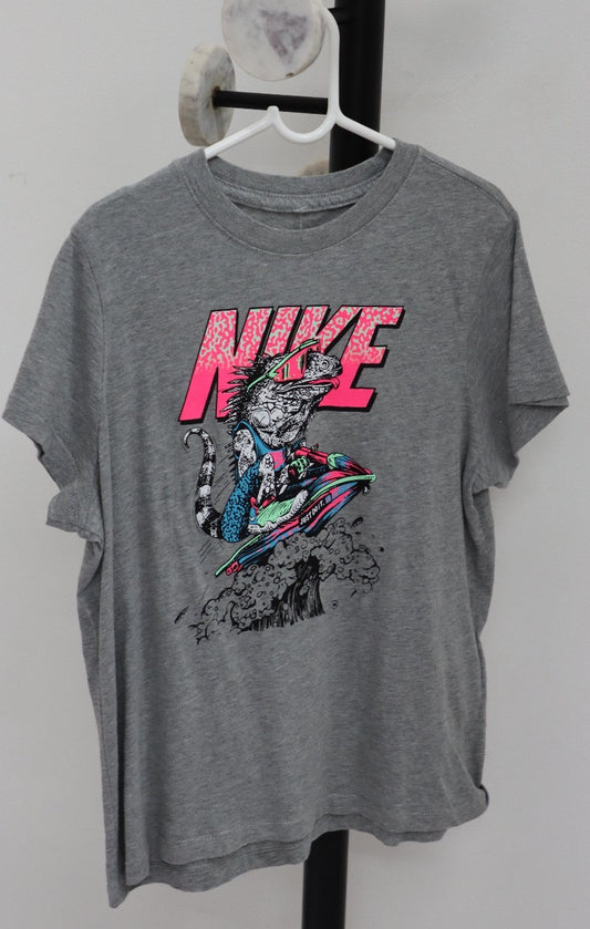 NIKE